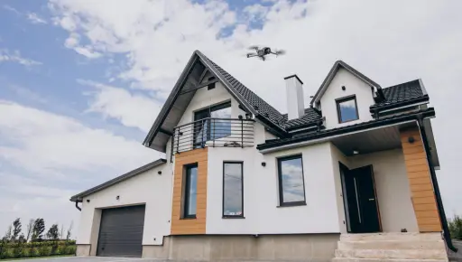 Drones dans l'immobilier Guide complet pour les professionnels 2024